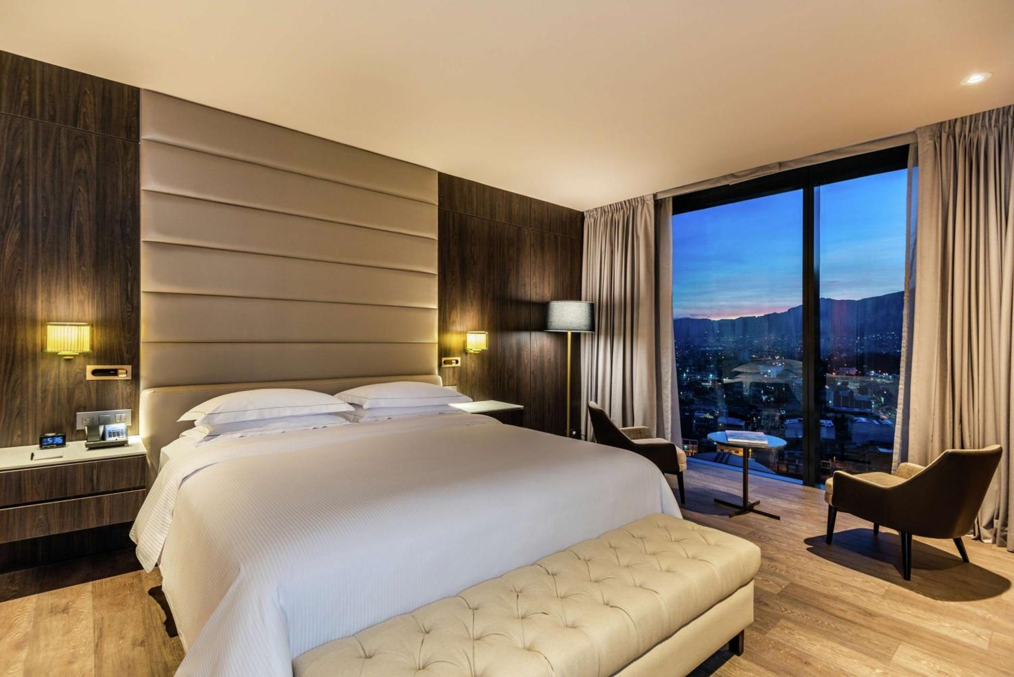 Hilton Corferias Hotel 4*